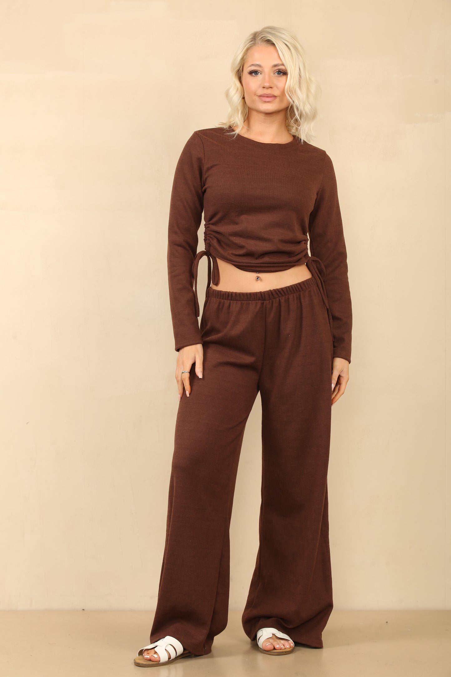 Ensemble crop top avec pantalon et noeud resserage cordon velours urbain ref-8956