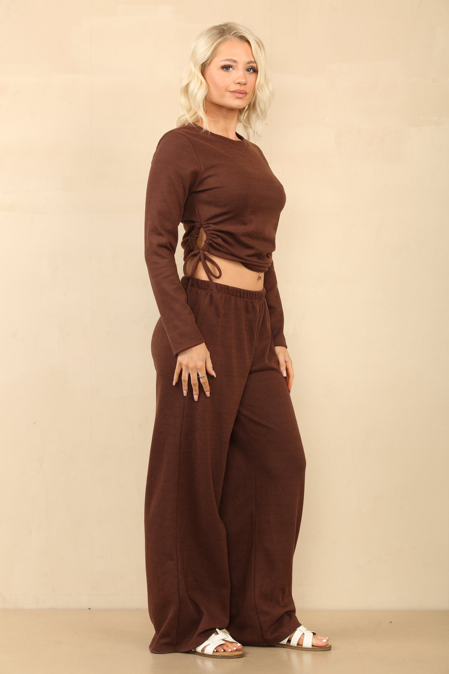 Ensemble crop top avec pantalon et noeud resserage cordon velours urbain ref-8956